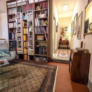 https://incantevole-appartamento-nel-cuore-di-lucca.it-tuscanyhotel.com