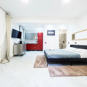 https://maestrale-house.hotelitalianriviera.com